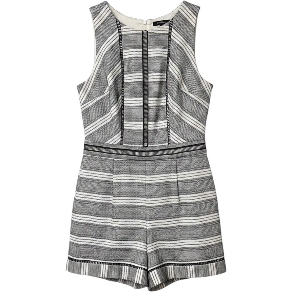 Adelyn Rae Black White Striped Sleeveless Romper V-Back Size S F81B1623